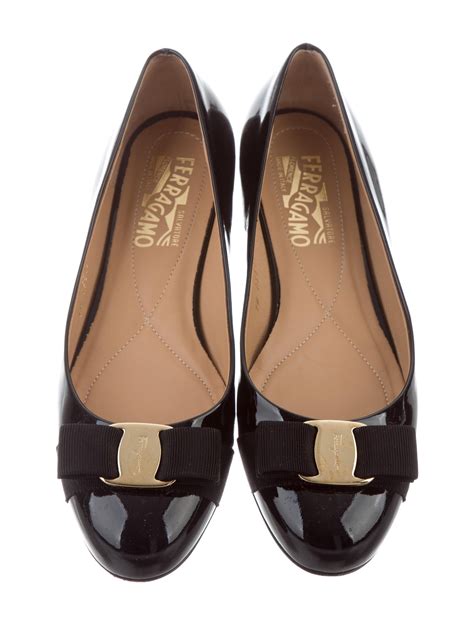 salvatore ferragamo women flats